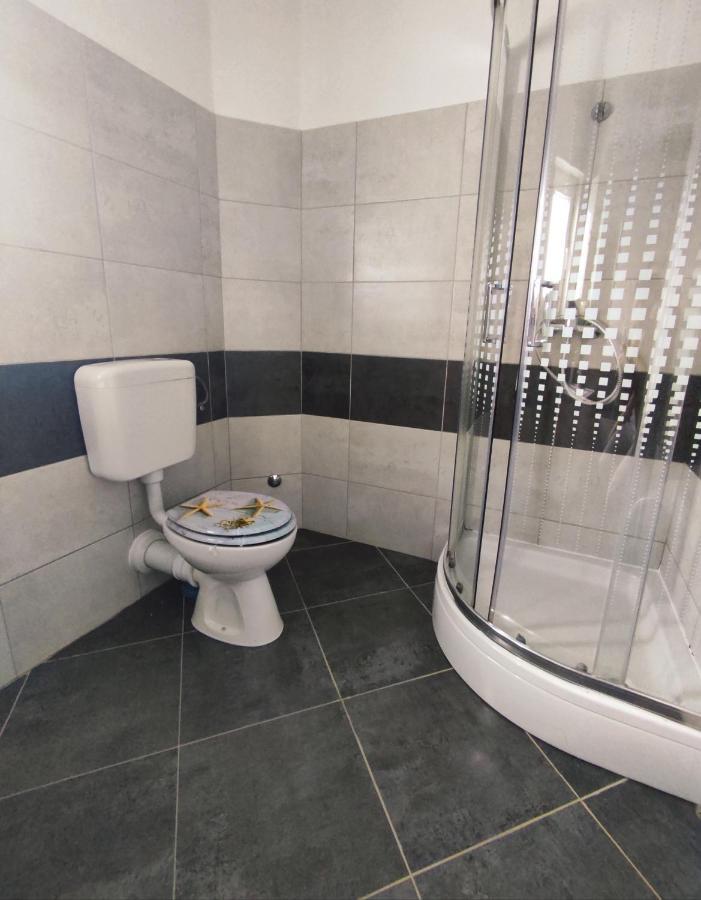 Three Lions Apartment Number 2 Πούλα Εξωτερικό φωτογραφία